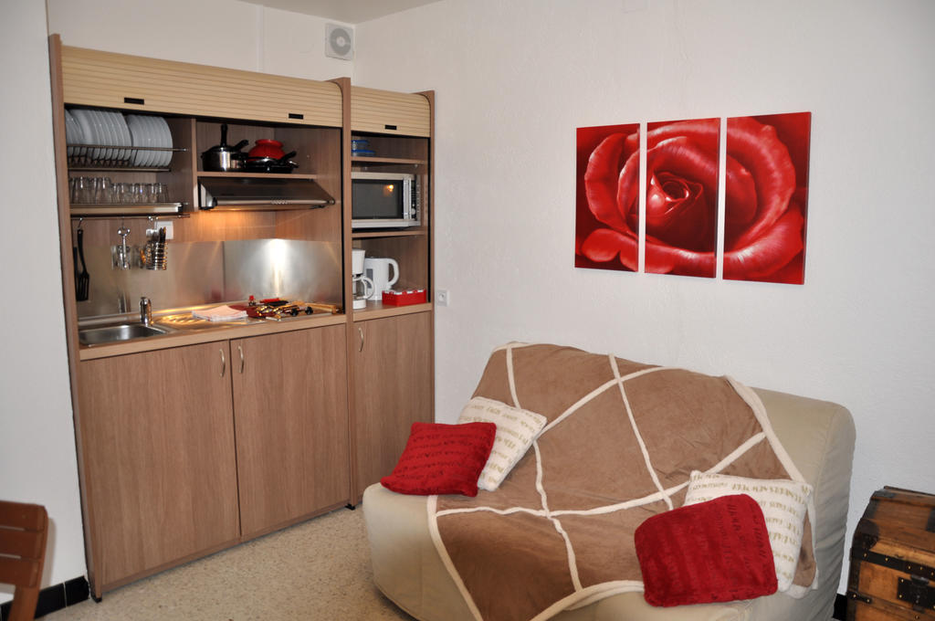 Appartement Dans Villa St Raphael Saint-Raphaël Habitación foto